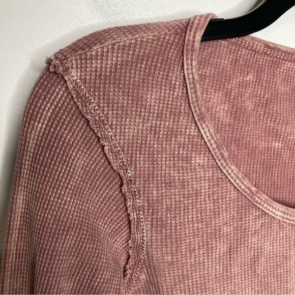 BKE acid wash waffle Knit top size small - Picture 3 of 9